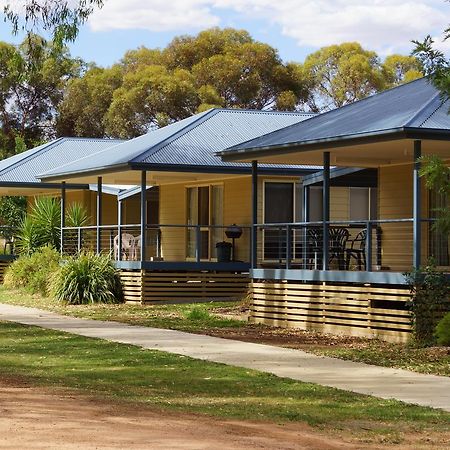 Tooleybuc River Retreat Villas Bagian luar foto