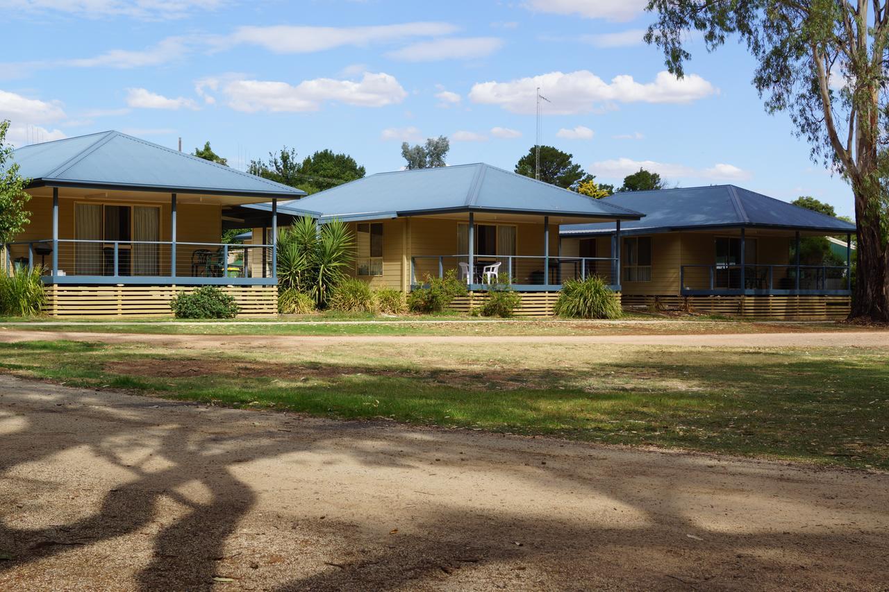 Tooleybuc River Retreat Villas Bagian luar foto